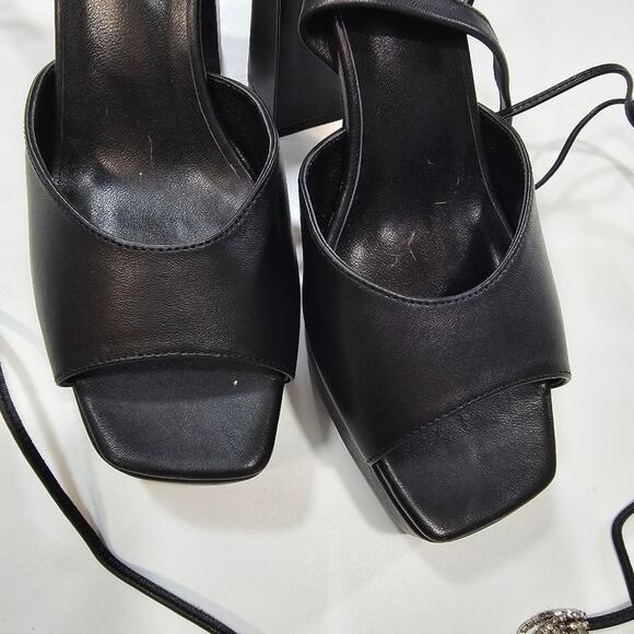 RAYE Dot Heel in Black - Picture 5 of 13